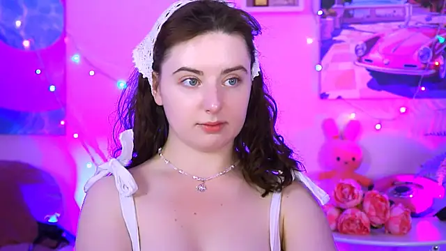Snapshot of AnnTerry_ chatting on 09-11-25, 08:36 AnnTerry online show from 09-11-25, 08:36