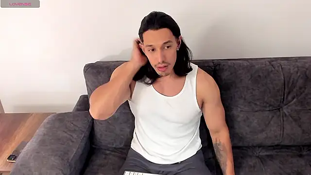 Lorenzoferrec online show from 02-28-26, 02:45