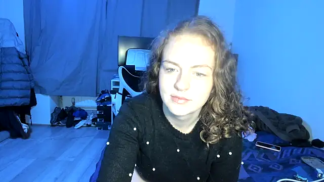 ENGLISHEMILY 69 online show from 02-10-25, 06:31