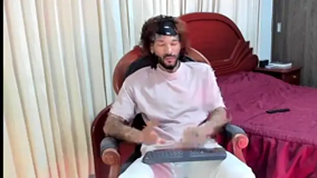 KarlMarley1 online show from 12-23-25, 06:00