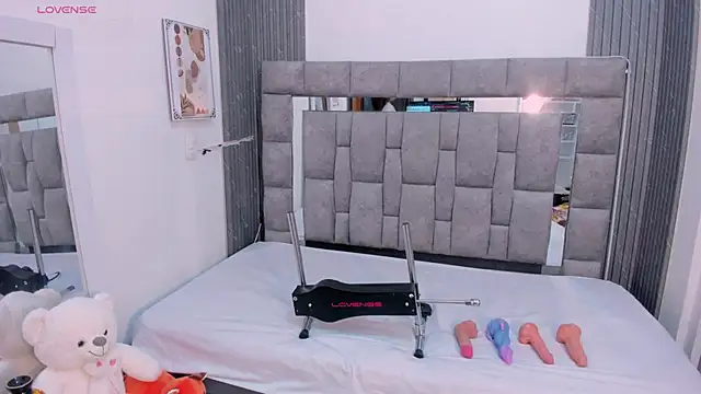 zulyjones online show from 03-25-26, 12:33