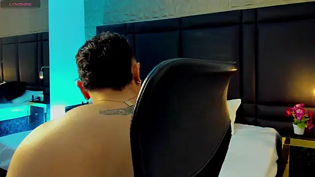 JossAckland online show from 02-13-25, 02:42