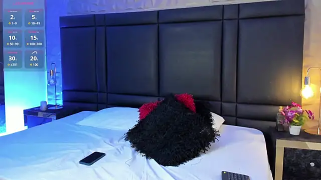 JossAckland online show from 03-22-25, 02:58