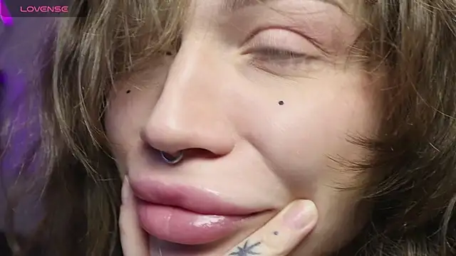 PaulaPratt online show from 01-17-26, 05:34