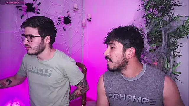 Tony Wylie online show from 10-22-25, 09:03