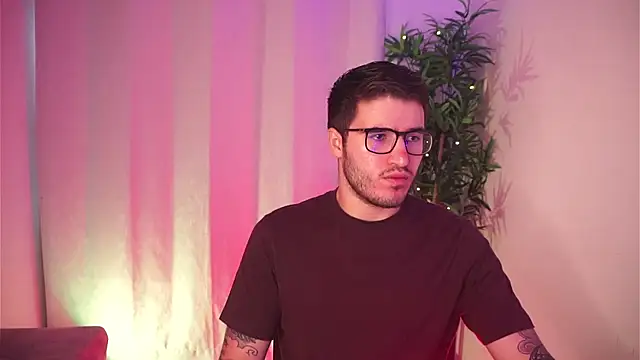 Tony Wylie online show from 02-22-26, 04:05