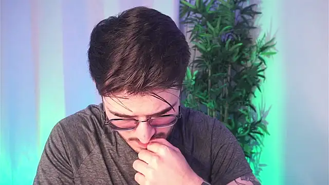 Tony Wylie online show from 04-09-26, 01:27