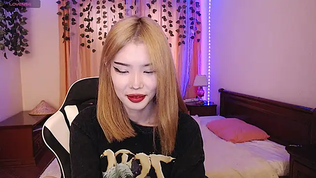 Velvetsky 1 online show from 01-19-25, 11:12