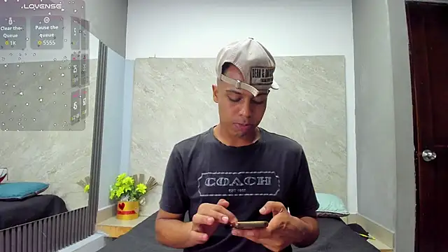 Snapshot of ada-brooke chatting on 10-23-25, 03:28 ada-brooke online show from 10-23-25, 03:28