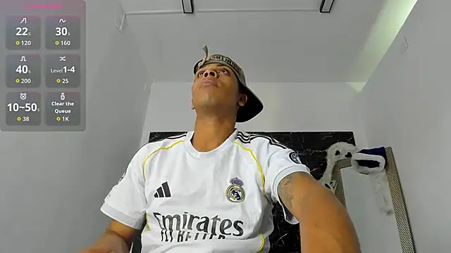 Snapshot of ada-brooke chatting on 12-14-25, 01:05 ada-brooke online show from 12-14-25, 01:05