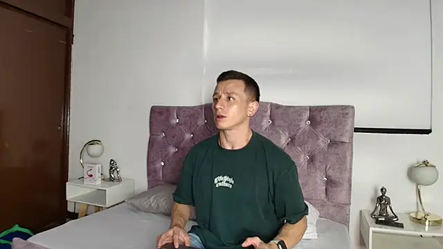 Andrewfalcon online show from 01-21-25, 12:18