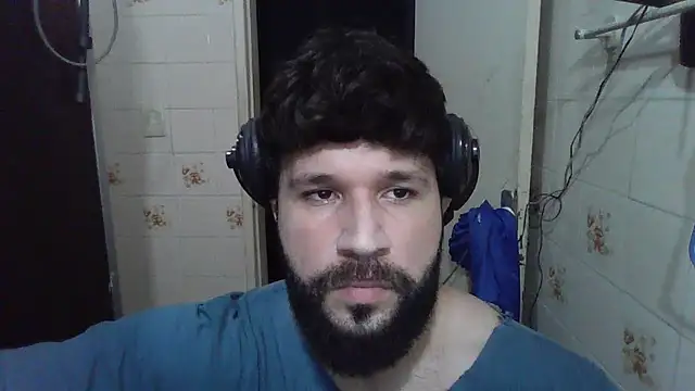 Snapshot of Cauan-t chatting on 01-15-25, 11:40 Cauan-t online show from 01-15-25, 11:40