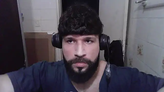 Snapshot of Cauan-t chatting on 03-02-25, 10:59 Cauan-t online show from 03-02-25, 10:59