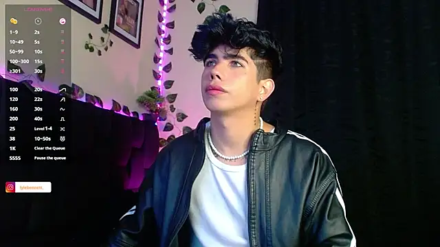 LyleBennett  online show from 01-23-25, 10:22