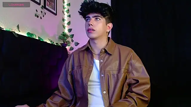 LyleBennett  online show from 01-27-25, 11:11