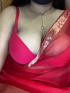 Snapshot of Doodhwaali chatting on 01-17-25, 11:51 Doodhwaali online show from 01-17-25, 11:51