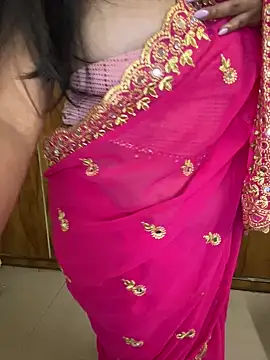 Snapshot of Doodhwaali chatting on 03-15-25, 05:26 Doodhwaali online show from 03-15-25, 05:26