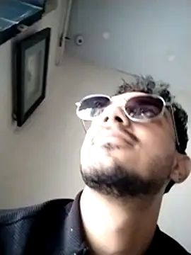 Snapshot of bontoo5 chatting on 11-04-25, 12:59 bontoo5 online show from 11-04-25, 12:59