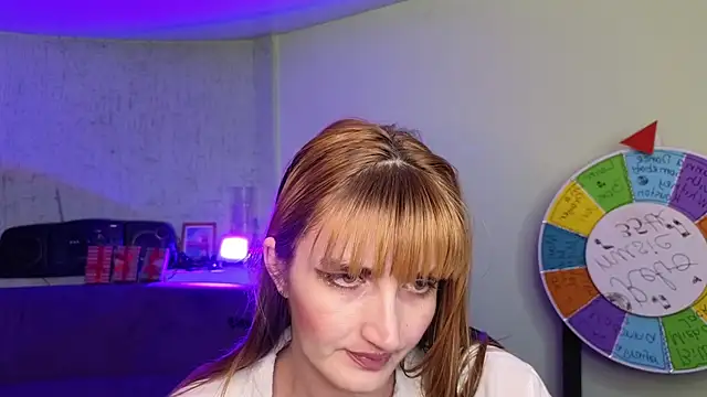 Snapshot of Nika_Kitten chatting on 02-11-25, 08:31 Nika Kitten online show from 02-11-25, 08:31
