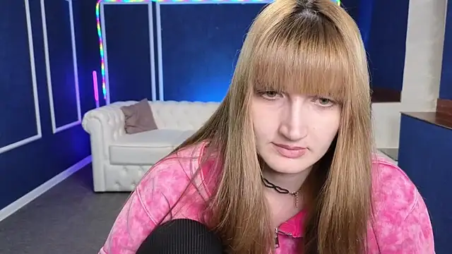 Snapshot of Nika_Kitten chatting on 03-03-25, 06:44 Nika Kitten online show from 03-03-25, 06:44