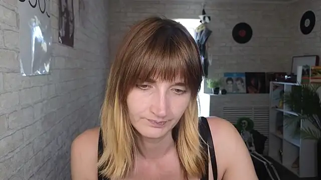 Nika Kitten online show from 05-05-26, 11:07