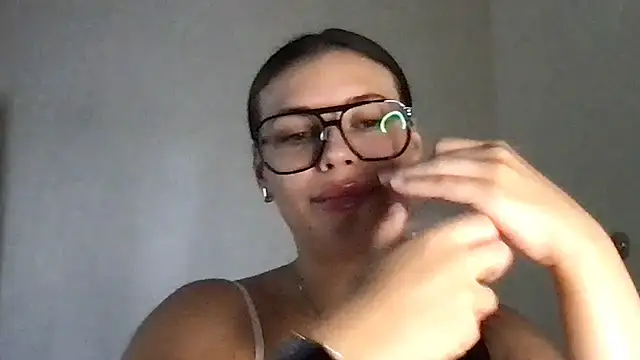 Snapshot of MoonriseGoddess chatting on 07-06-26, 10:12 MoonriseGoddess online show from 07-06-26, 10:12