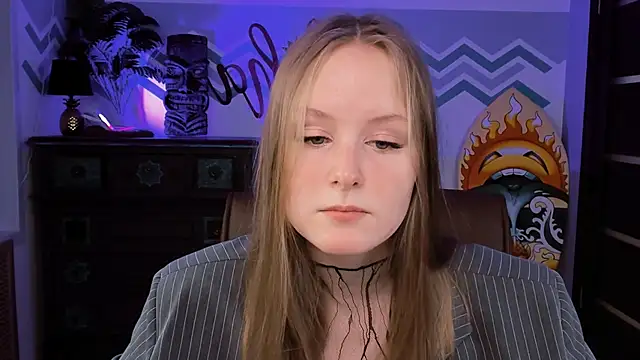 VivienLeeigh online show from 02-23-25, 09:11