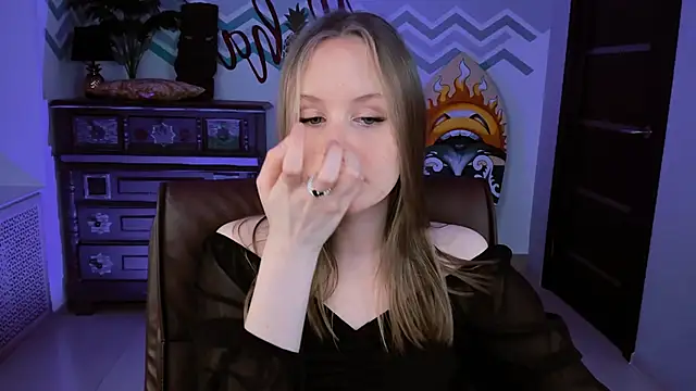 VivienLeeigh online show from 03-12-25, 07:28