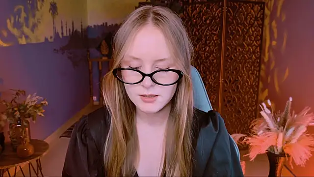 VivienLeeigh online show from 09-24-25, 03:04