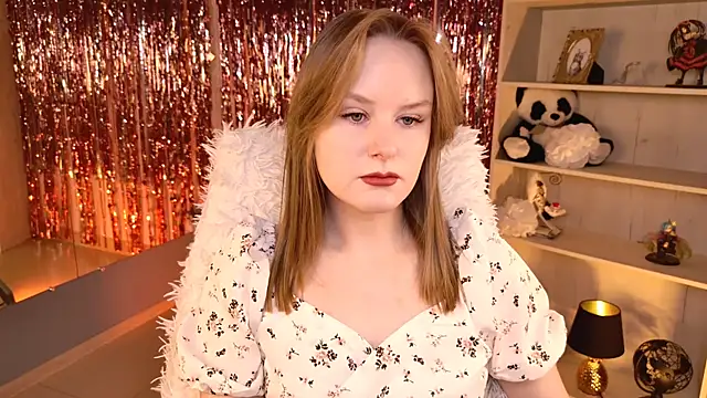 Snapshot of VivienLeeigh chatting on 05-22-26, 05:14 VivienLeeigh online show from 05-22-26, 05:14
