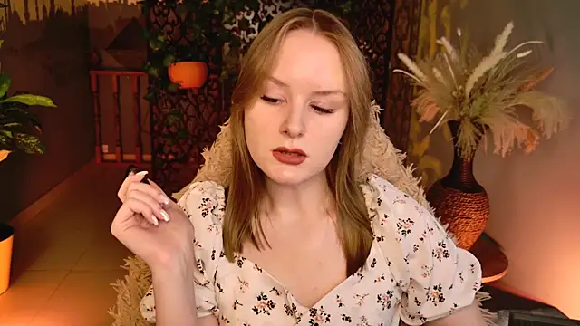 Snapshot of VivienLeeigh chatting on 05-23-26, 05:01 VivienLeeigh online show from 05-23-26, 05:01