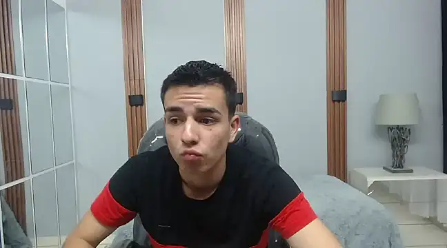 hot boy x18 online show from 12-08-24, 10:47