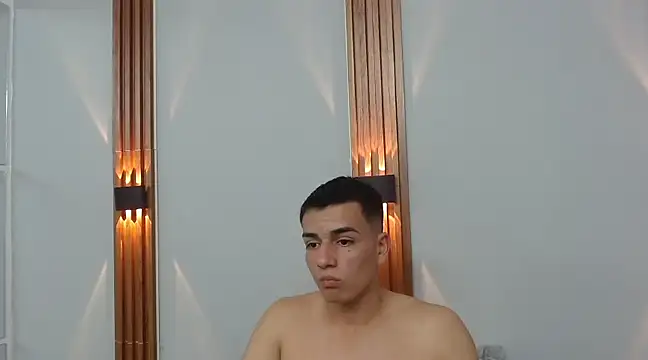 hot boy x18 online show from 12-13-24, 03:54