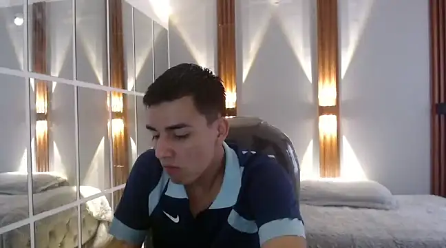 hot boy x18 online show from 12-24-24, 01:06