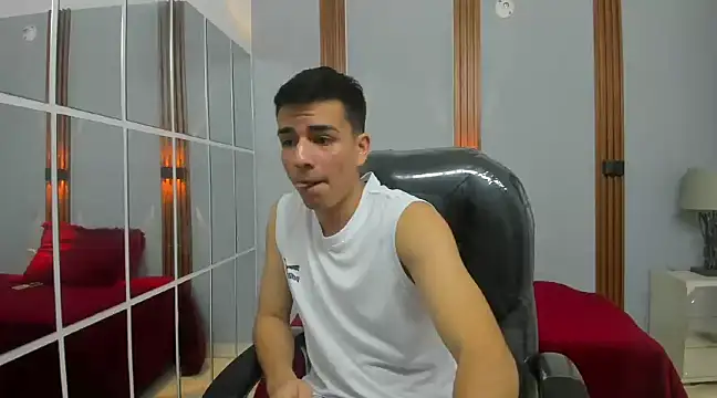 hot boy x18 online show from 02-25-25, 05:47