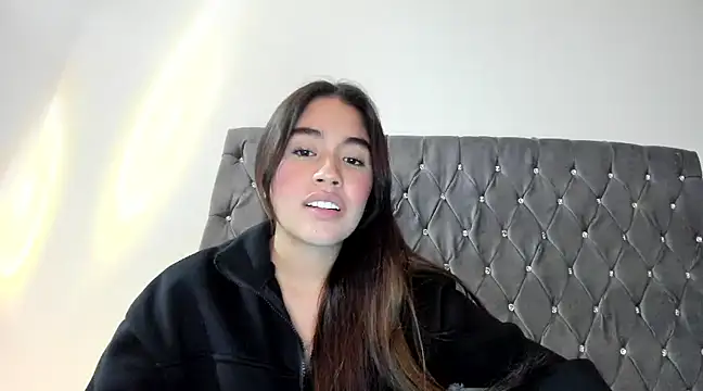 Snapshot of AriaMontgomery chatting on 01-23-25, 07:54 AriaMontgomery online show from 01-23-25, 07:54