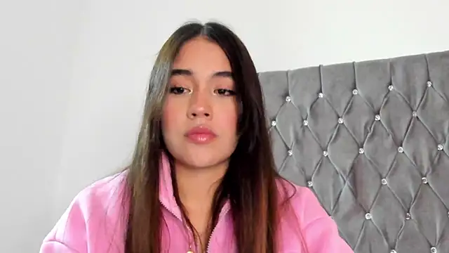 Snapshot of AriaMontgomery chatting on 01-29-25, 07:36 AriaMontgomery online show from 01-29-25, 07:36