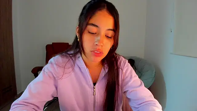 Snapshot of AriaMontgomery chatting on 03-10-25, 03:12 AriaMontgomery online show from 03-10-25, 03:12