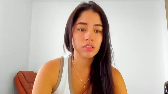 Snapshot of AriaMontgomery chatting on 06-17-26, 10:43 AriaMontgomery online show from 06-17-26, 10:43