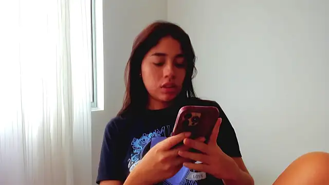 Snapshot of AriaMontgomery chatting on 07-17-26, 04:45 AriaMontgomery online show from 07-17-26, 04:45