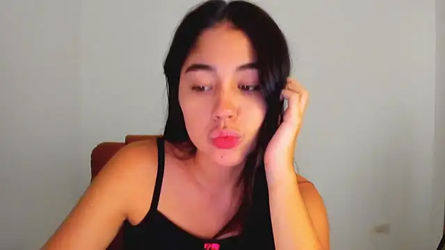 Snapshot of AriaMontgomery chatting on 07-23-26, 03:37 AriaMontgomery online show from 07-23-26, 03:37