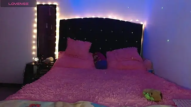 holy juli online show from 02-25-25, 03:09