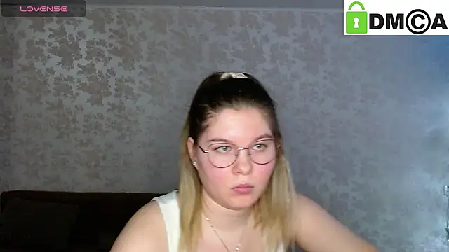 Snapshot of holy_michela chatting on 01-10-25, 09:23 holy michela online show from 01-10-25, 09:23