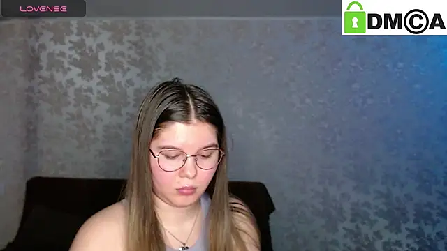 Snapshot of holy_michela chatting on 01-23-25, 07:07 holy michela online show from 01-23-25, 07:07
