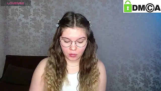 Snapshot of holy_michela chatting on 01-29-25, 06:33 holy michela online show from 01-29-25, 06:33