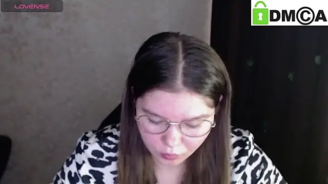 Snapshot of holy_michela chatting on 09-20-25, 04:57 holy michela online show from 09-20-25, 04:57