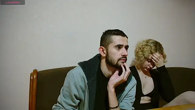 Snapshot of Sweet__Daddy chatting on 12-20-24, 11:47 Sweet Daddy online show from 12-20-24, 11:47