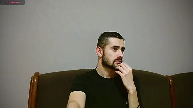 Snapshot of Sweet__Daddy chatting on 12-21-24, 10:30 Sweet Daddy online show from 12-21-24, 10:30