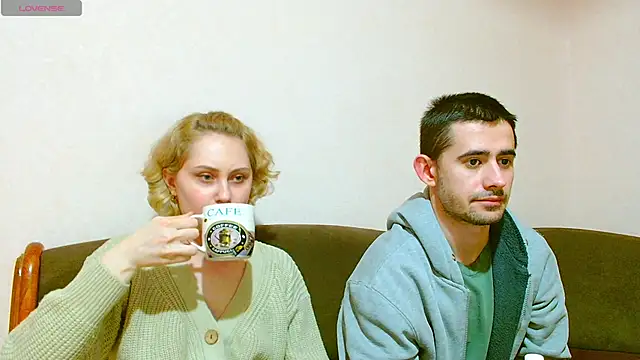 Snapshot of Sweet__Daddy chatting on 02-03-25, 09:07 Sweet Daddy online show from 02-03-25, 09:07