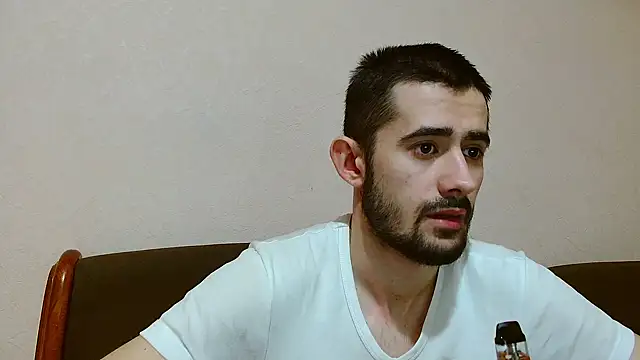 Snapshot of Sweet__Daddy chatting on 03-11-25, 02:40 Sweet Daddy online show from 03-11-25, 02:40